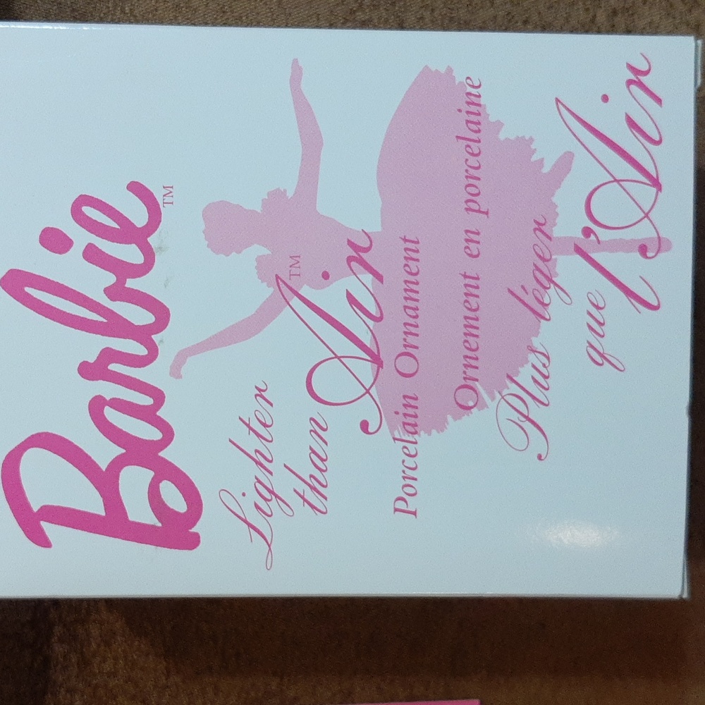 Barbie Lighter than Air porcelain ornament - Picture 10 of 15